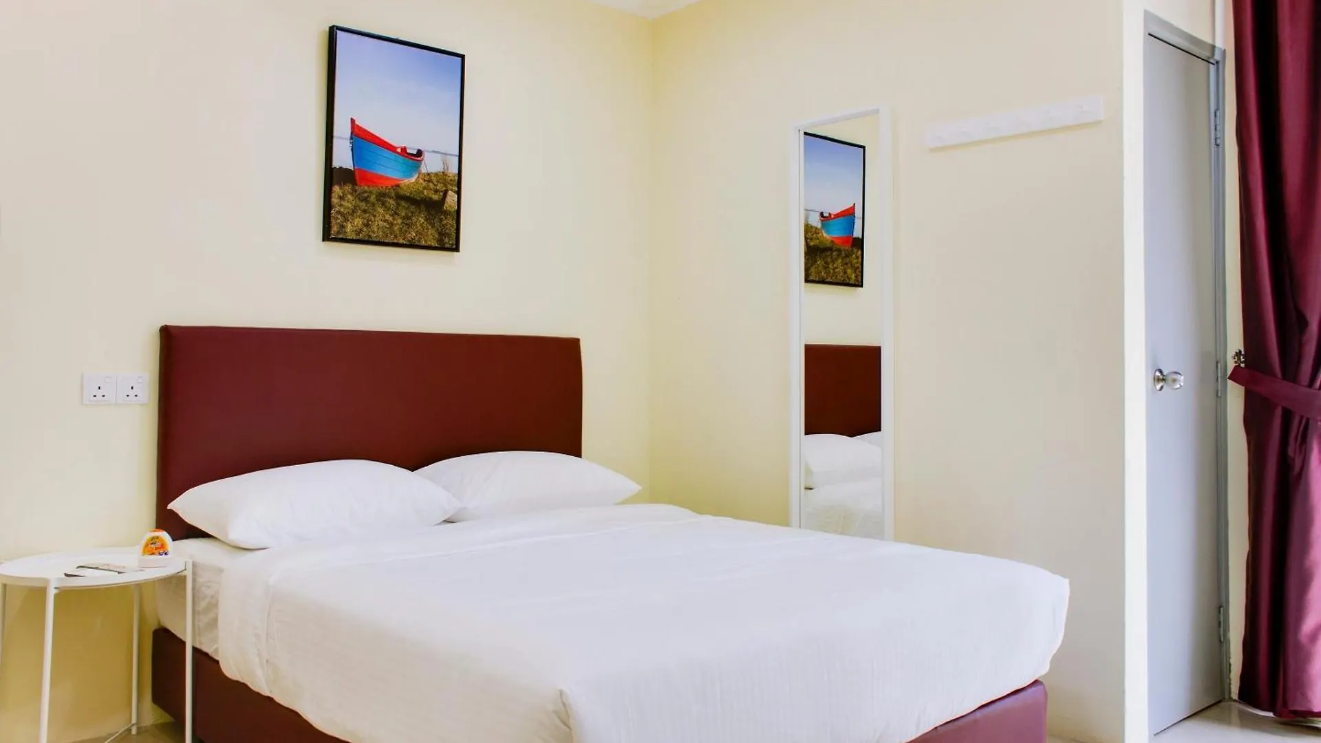 Oyo 90090 Roselyn Inn 2 Pasir Gudang 2*,  Malezya
